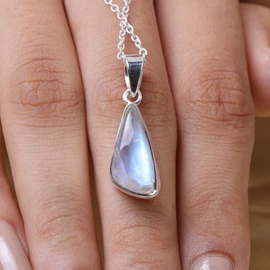 Rainbow Moonstone Pendant, 925 Sterling Silver Necklace, Crystal Necklace, Handmade Necklace, June Birthstone Necklace, Minimalist Necklace