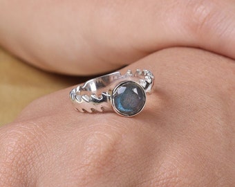 Labradorite Ring, 925 Sterling Silver Ring, Gemstone Ring, Handmade Jewelry, Faceted Ring, Hippie Ring, Anniversary Gift For Her