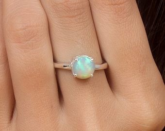 Äthiopischer Opal Ring, Massiver 925 Sterling Silber Ring, Frauen Ring, zierlicher Ring, minimalistischer Ring, Stapelring, Verlobungsring