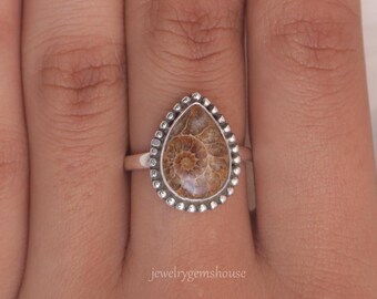 Bague ammonite, bague en argent sterling 925, bague forme poire, bague bohème avec pierres précieuses, bijoux ammonite faits main, bague cadeau meilleur ami, bague femme
