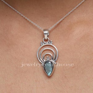Labradorite Pendant, 925 Sterling Silver Pendant, Gemstone Necklace, Handmade Pendant, Women Silver Pendant, Pear Labradorite Jewellery