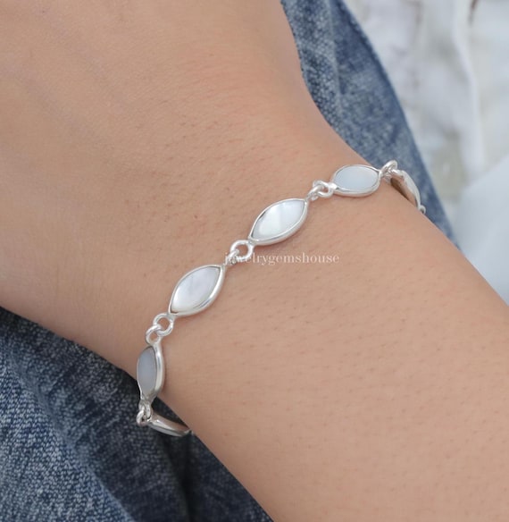 ★ENGBROX★ [silver925] camille ribbon pearl bracelet Evelyn Bracelet | Pastel – Seraphine Creations