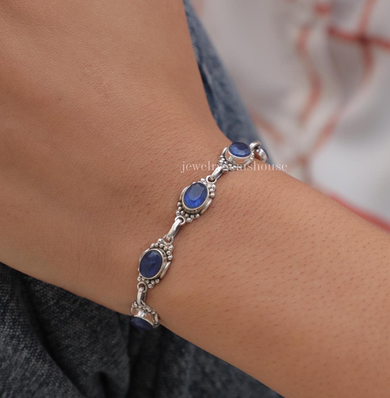 Bracciale In Argento 925 Con Zaffiro Rosa Creato - Pietra Portafortuna Settembre - Ciondolo A Rosa, Catena Regolabile 17+3 Cm - Gioiello Per Donna Compleanno Anniversario - 2
