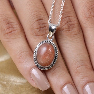 Natural Sunstone Pendant, 925 Sterling Silver  Necklace, Charm Necklace, Boho Necklace, Handmade Necklace, Dainty Necklace,Gemstone Necklace