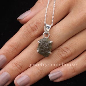 Raw Moldavite Pendant, 925 Sterling Silver Pendant, Women Silver Pendant, Green Gemstone Jewelry, Handmade Pendant, Gift for Her