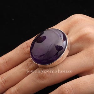 Anello con ametista, anello in argento sterling 925, anello con pietra preziosa naturale, anello con pietra rotonda, gioiello importante, anello fatto a mano, regalo di compleanno per lei