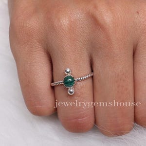 Malachite Ring, 925 Sterling Silver Ring, Round Gemstone Ring, Ring for Women, Handmade Silver Jewelry, Minimalist Ring, Birthday Gift Ring
