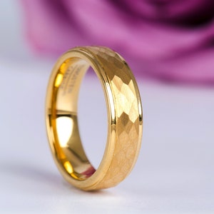 14k Solid Gold Plated Tungsten Ring, Men’s Wedding Band, Tungsten Ring, hammered Design Yellow Gold Mens Ring, Unique Wedding Band for Men