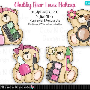 Puede incluir: Cuatro ilustraciones digitales de un oso de dibujos animados usando maquillaje. Los osos llevan accesorios rosas, blancos y verdes. Los osos sostienen artículos de maquillaje como paletas de sombras de ojos, rubor, lápiz labial y esmalte de uñas.