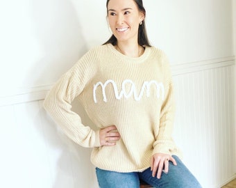 Hand Embroidered Oversized Chunky Knit, Personalised Sweater For Mom, Mother’s Day Gift, Present for New Mama, Matching Family Sweaters