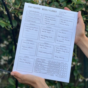 Stay Focused Weekly Planner, Printed Weekly Habit Tracker, Printed Tear off Notepad Planner, Ready to use Weekly Planner