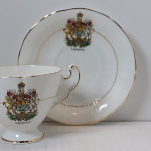 Tea cup and saucer Royal Adderley Canadian Crest