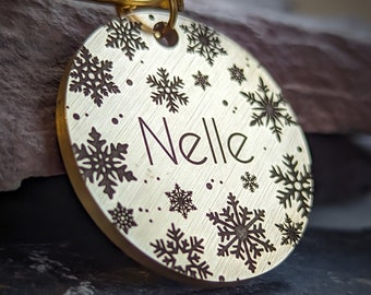 Christmas Snowflake Dog Tag, Festive Keyring, Xmas Keychain, Custom Personalised Pet ID Tag, Charm for Dog Collar, Christmas gift for dog