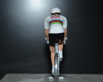Set Di 6 Ciclisti In Miniatura Tadej Pogacar 1:32 – Figurine Ciclismo Cofalu