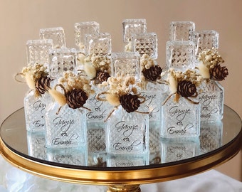 Wedding Favors Empty Glass Cologne Bottles Designed With Dried Natural Flowers, Wedding Gifts For Guests, Engagement Gift, Welcome Baby Gift