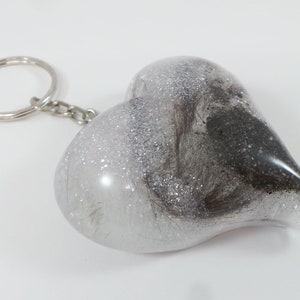 FUR MEMORIAL HEART key chain// Pet memorial keepsake key ring, Pet fur keepsake, Pet loss bereavement gift, Pet fur charm, Pet memorial urn