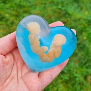 TWIN MISCARRIAGE KEEPSAKE// Angel Baby Infant Loss Resin Heart Keepsake, Miscarriage Ornament, Miscarriage gift, Pregnancy Loss, Baby memory
