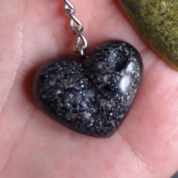 Resin PET ASH MEMORIAL heart keychain in a choice of colours// Pet bereavement, Ash keepsake, Cremains keepsake, Cremation gift, Ash keyring