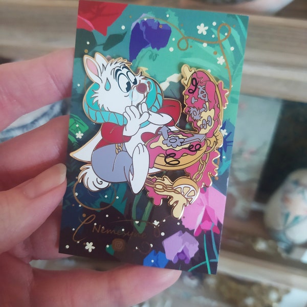 Mr White Rabbit - Alice In Wonderland Pin LE65