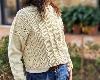 Knitting Pattern (Eng) / Patrón de punto (Esp) Luz Sweater adult. Lacework pattern available in 10 sizes.  Patrón de calados en 10 tallas.