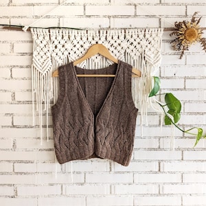 Knitting pattern (Eng) / Patrón de punto (Esp) Olivia vest-chaleco.