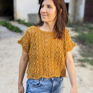 Padrão de tricô para camiseta de renda: top curto boho (8 tamanhos)
