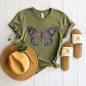 Butterfly shirt, Trendy shirt, Comfy shirt, cute butterfly shirt, Vintage butterfly shirt, minimalist butterfly shirt, boho butterfly shirt