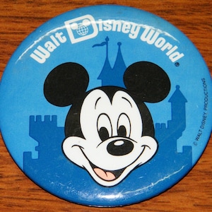 Vintage Blue Mickey Mouse Face Walt Disney Productions Circular Pin Back Button