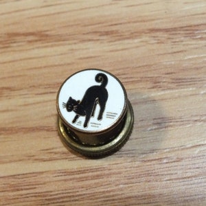 Vintage Black Cat White Enamel 1/20 10K Gold Filled Collectible Screw Back Hoo-Hoo Fraternity Pin