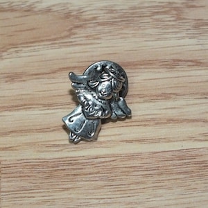 Small Vintage Silver Tone Angel Holding I Love You Heart Collectible Lapel Pin