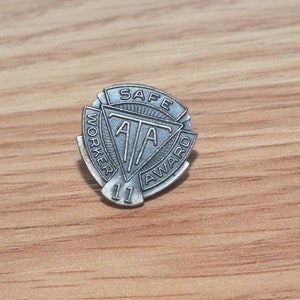 Silver Tone AA 11 Years Safe Driver Award Collectible Souvenir Lapel Pin