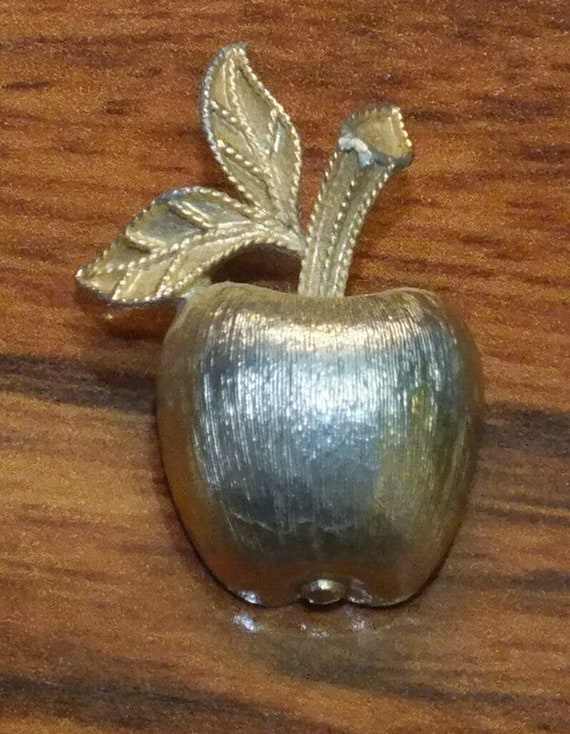 Vintage Gold Toned Signed Avon Small Apple Brushed