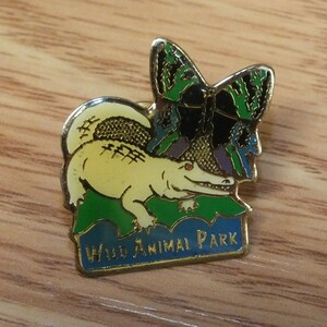 Vintage Enamel Wild Animal Park California Alligator Lapel Pin