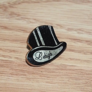 Vintage Black & Gold Tone Lehigh Top Hat Collectible Souvenir Lapel Pin