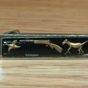 Vintage Gold Tone & Black Duck Hunting With Dog Collectible Tie Bar Clip
