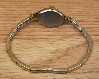 Vtg Wadsworth Womens Watch 24mm Cream Dial Bracelet Manual Wind NOT RUNNING Chronos & Kairos Watches | Vintage 1990s Victoria Rhein. A  main image 3