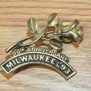 Gold Tone Vintage 1993 Milwaukee 90th Anniversary Collectible Rose Lapel Pin