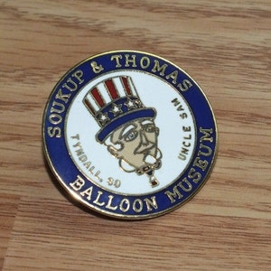 Soukup & Thomas Uncle Sam Hot Air Balloon Museum Tyndall SD Collectible Pin