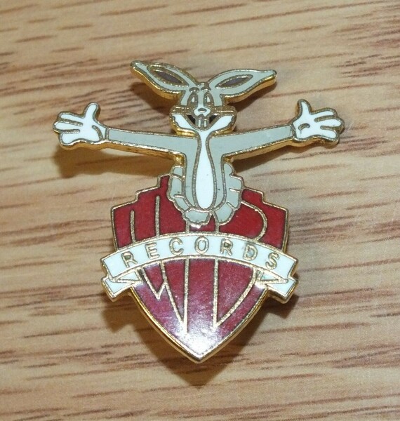 Vintage 1984 Warner Brothers Bugs Bunny Records Loony Tunes Pin