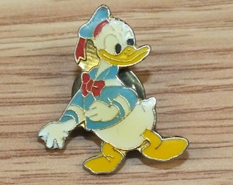 Genuine Vintage Disney Small 1" (inch) Enamel Donald Duck Collectible Pin *READ*