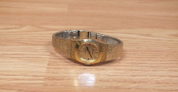 Seiko sgp st steel back clearance gold