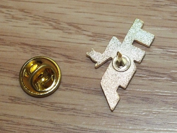 Purple & Gold Tone Tennessee Nurses Association Collectible Medical Souvenir Pin View 2