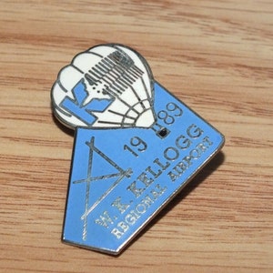 Vintage Blue 1989 W.K. Kellogg Regional Airport Collectible Hot Air Balloon Pin