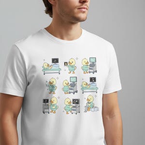 Peut inclure: Panneau en bois fait à la main avec le mot "Bienvenue" dans une police fantaisiste. Le panneau est peint en blanc avec une finition vieillie et comporte un petit cœur décoratif. Dimensions : environ 30 cm de large et 15 cm de haut.