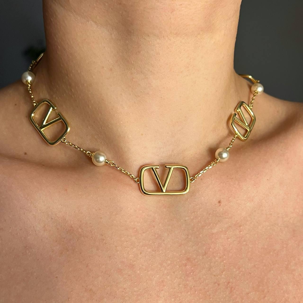 【Valentino】 Fauxパールアンド enamelネックレス GJAN052640PF_999_1_20240201160