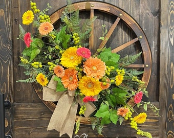 Gerbera Daisy Wagon Wheel Wreath, Spring Summer Wreath, Front Door Wreath, Farmhouse Country Wreath, Daisies Wreath, Wildflower Wreath Decor