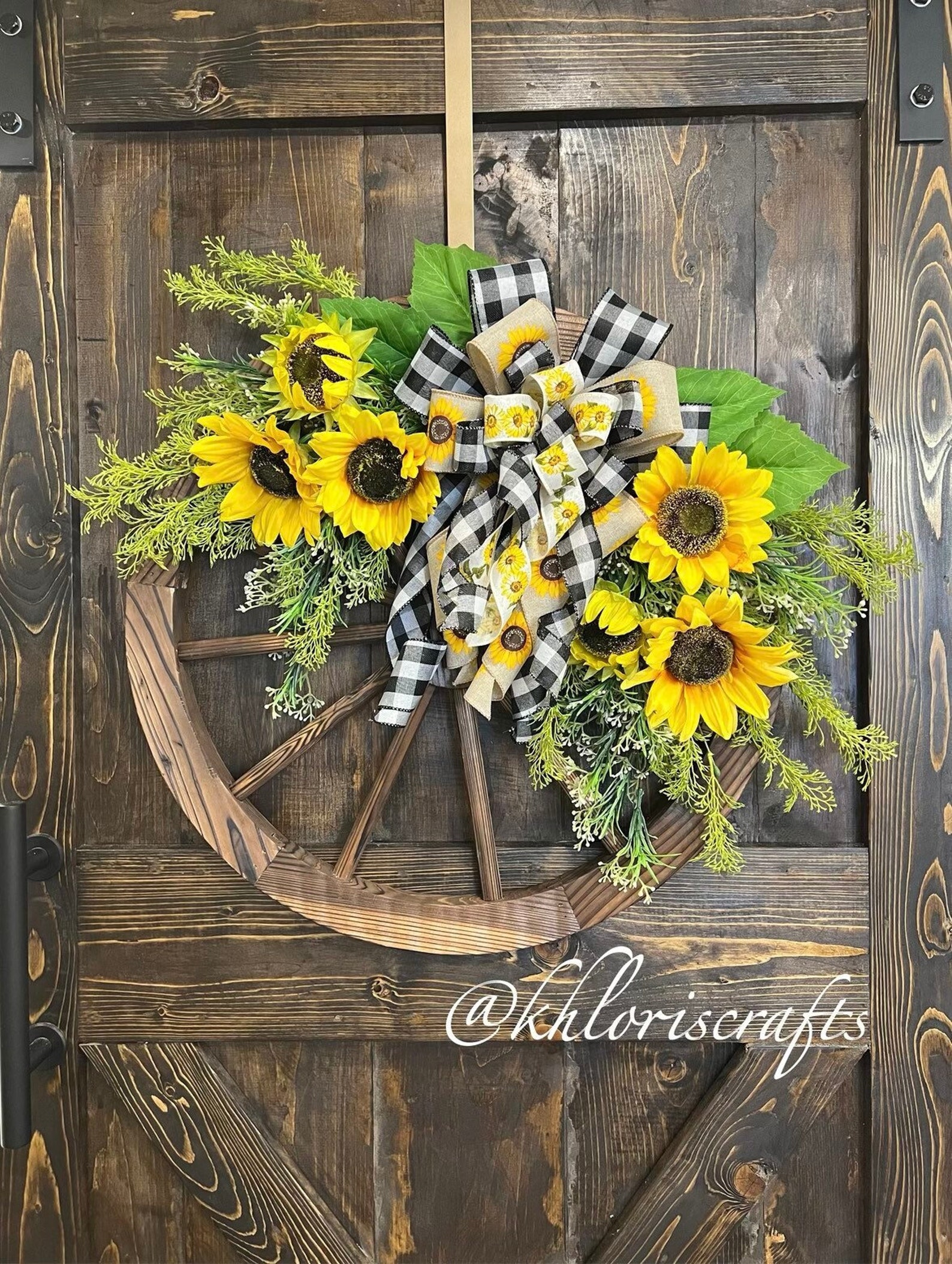 Sunflower Farmhouse Country Wagon Wheel Wreath - Etsy