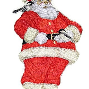 Puede incluir: Parche bordado para planchar de Santa Claus con un traje rojo con ribetes blancos y una barba blanca. Lleva un pájaro en la mano izquierda.