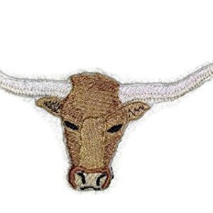 Puede incluir: Parche bordado de la cabeza de un toro longhorn marrón con cuernos blancos.