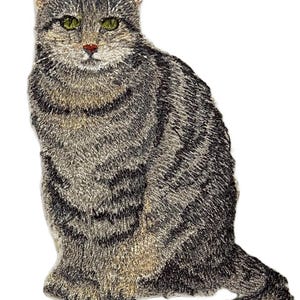 Custom Cat Portraits[Brown Tabby Cat ] Embroidered Iron On/Sew patch [4.5" x 3"]